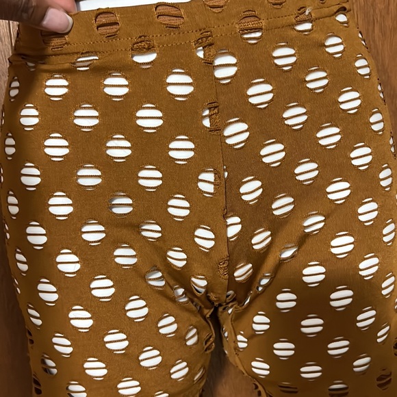 Chocolate Hollow out Set🤎 - Picture 3 of 4